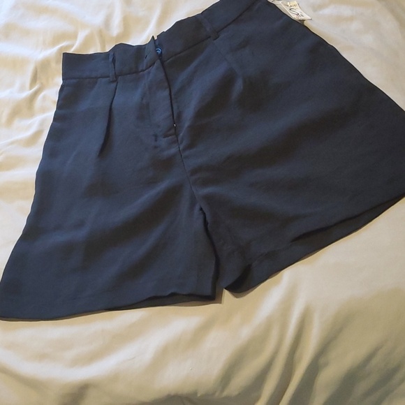 NWT C.I.E.N Small black high rise and short - Picture 3 of 8
